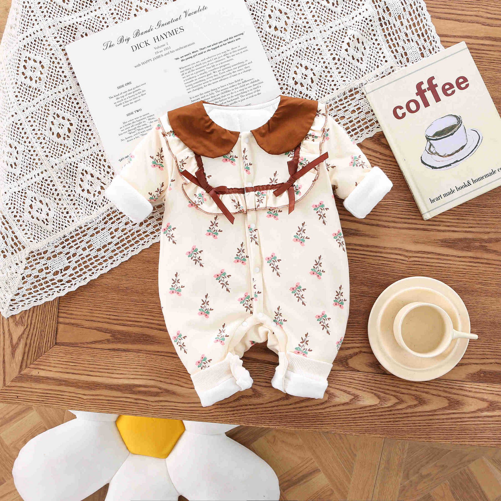 Wholesale 2024 Fall Baby Clothing Cute Floral Lapel Long Sleeve Cotton Baby Rompers