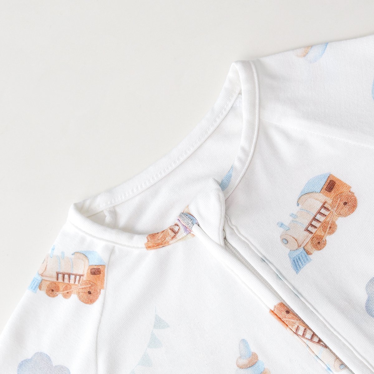 Customized logo from 1pcs Engepapa Bamboo Zipper Newborn Pajamas Infant Girls Clothes Natural Print Baby Bamboo Fiber Sleeper