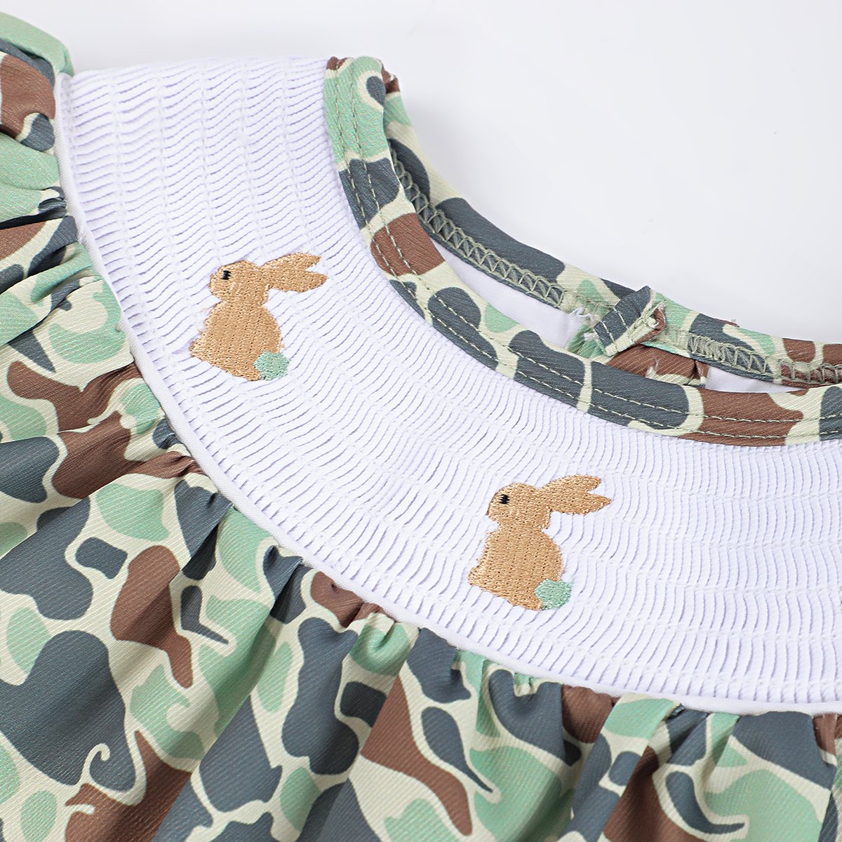 High Quality Girls Clothes Easter Custom Infant Clothing Rabbit Smocked Baby Romper