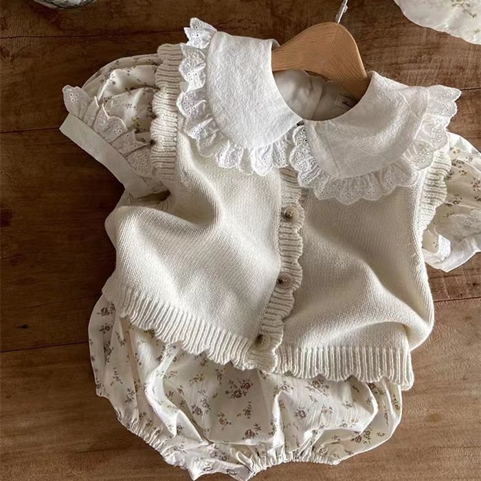 Wholesale 2024 Summer Floral Lace Collar Puff Sleeve Baby Rompers For Girls