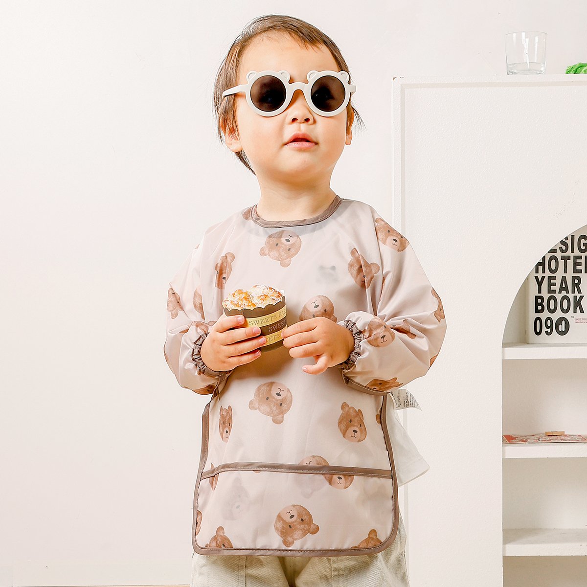 high quality Waterproof Single sided printing Feeding Sleeved Baby Bib Overclothes Velcro strap Long Sleeve Bib Babies