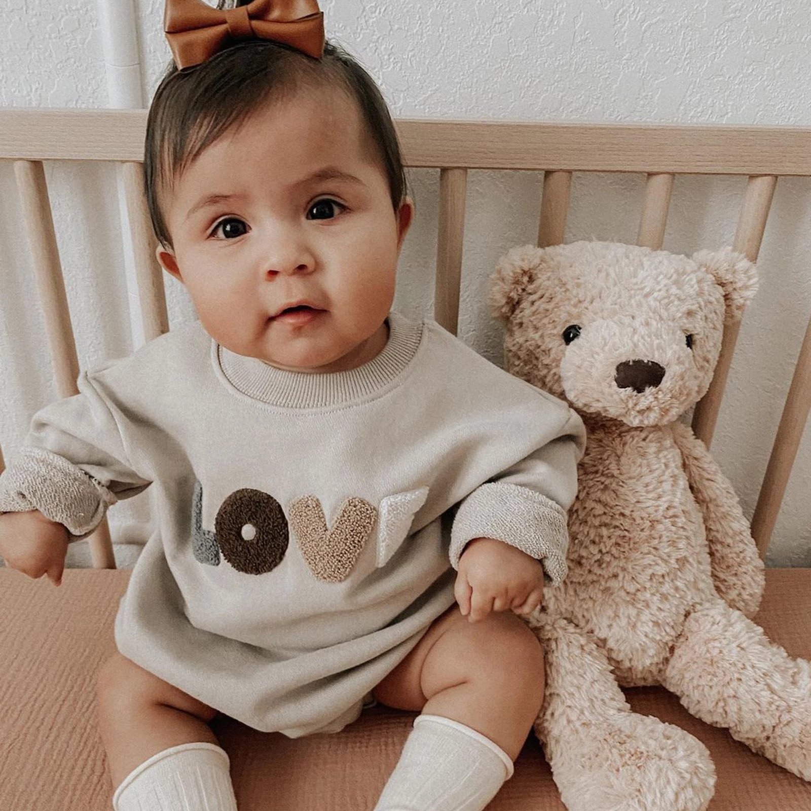 Baby Boy Girl Winter Clothes 0 to 12 months Letter Embroidery Long Sleeve Rompers Sweatshirt Jumpsuits Overalls Baby Rompers