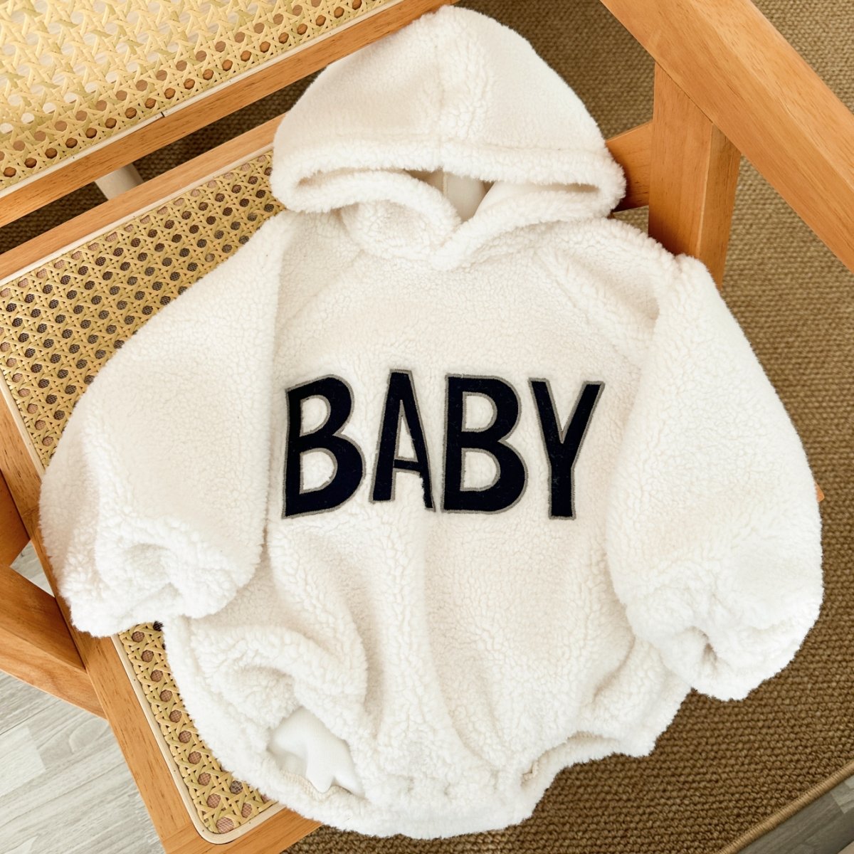 2024 Winter Baby Girls Romper Berber Fleece Letter Embroidery Warm Long Sleeve Bodysuit Infant Thick Toddler Clothes