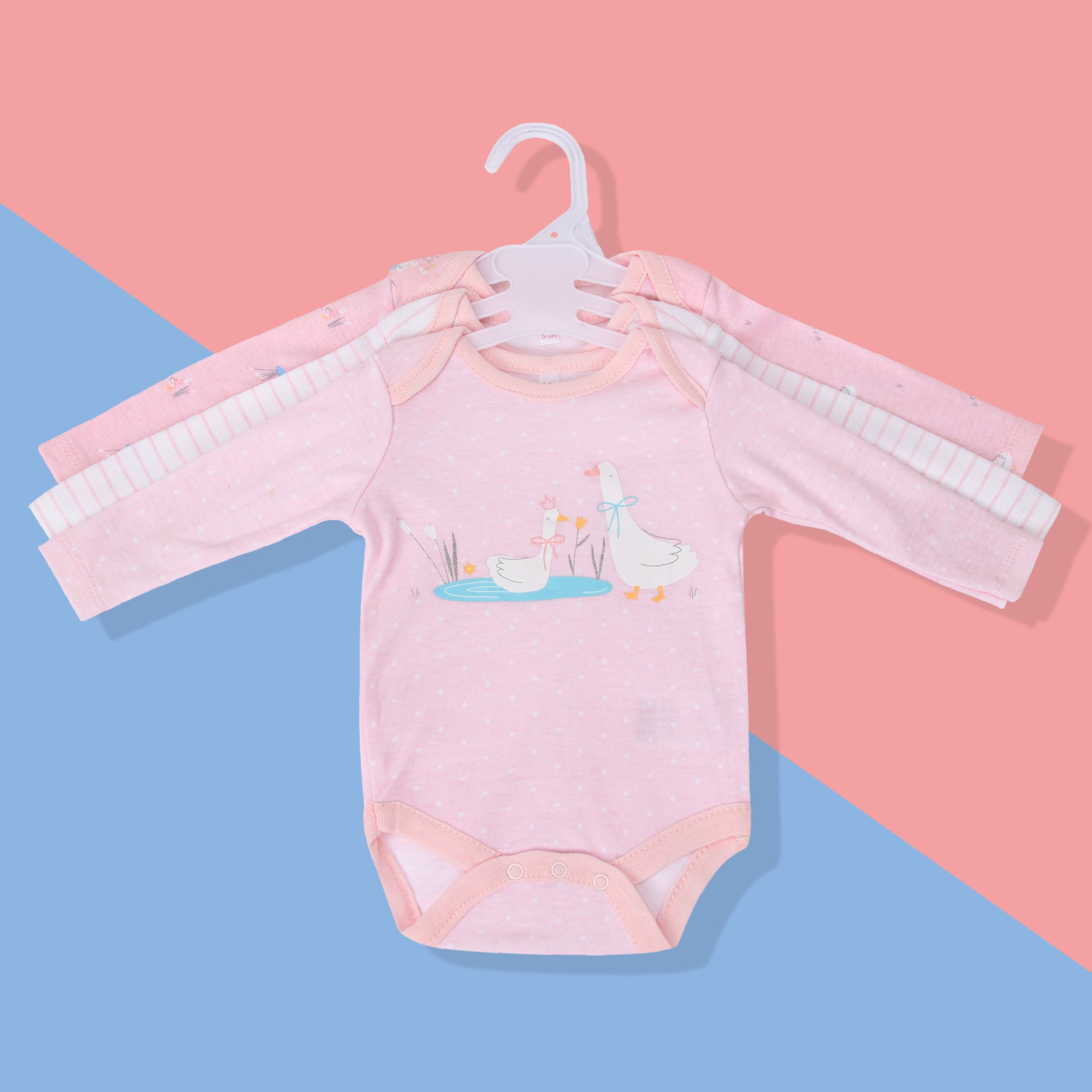 Hot Baby Clothes Ready Made Romper Clothes with High Level Quality and Competitive Price in Stock