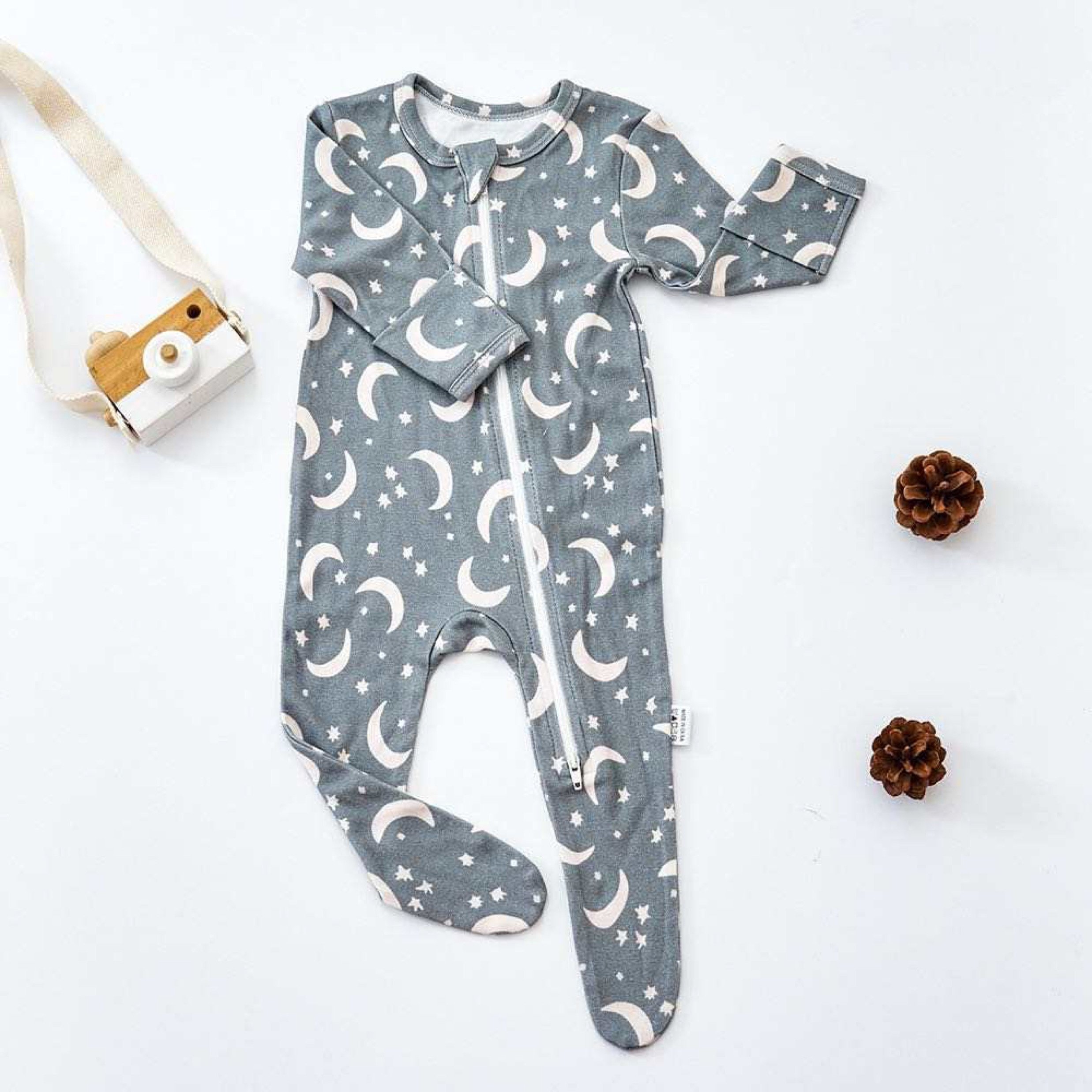 New Style Newborn Soft Baby Bamboo Viscose Footie Pajamas Zippy Convertible Feet Bamboo Baby Romper