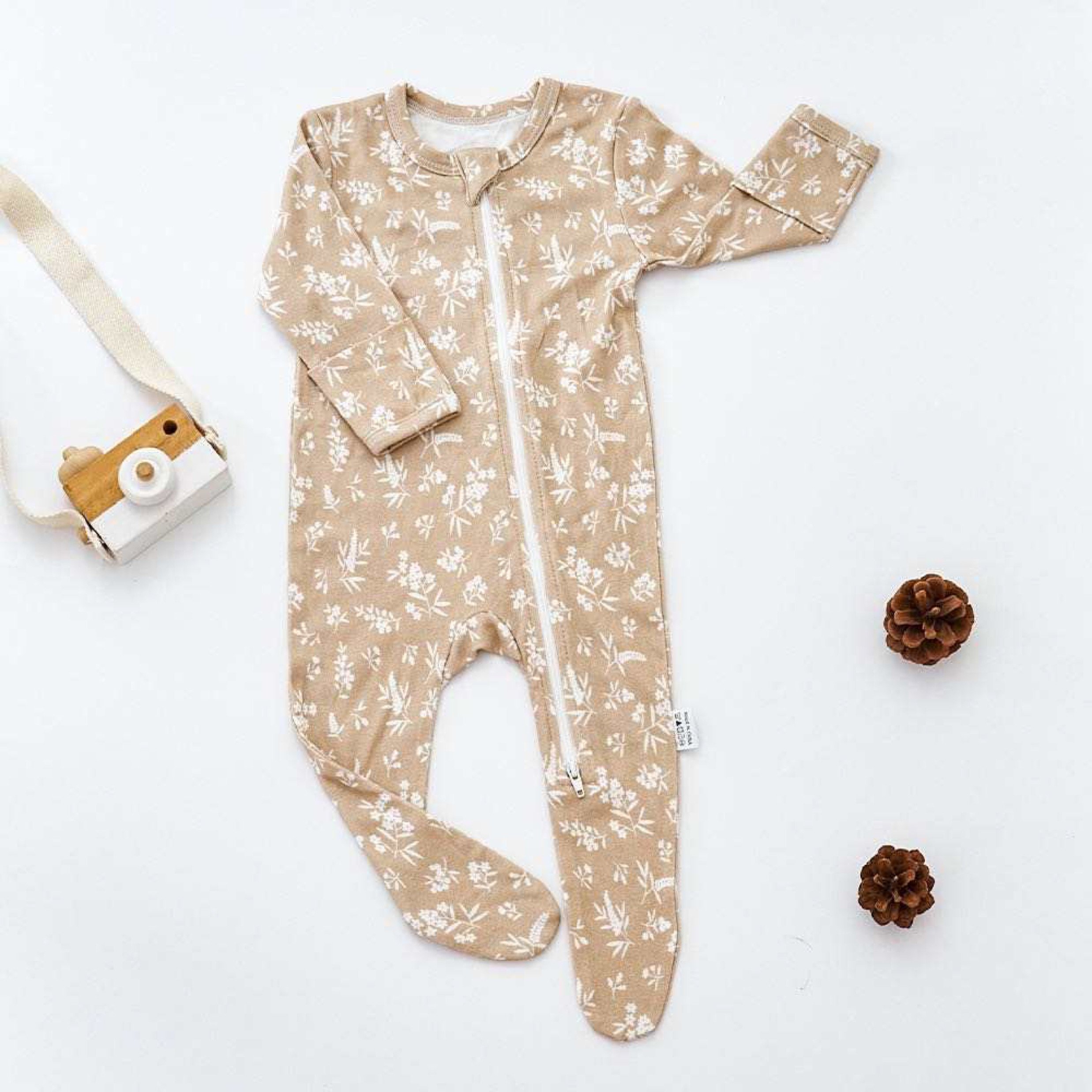 New Style Newborn Soft Baby Bamboo Viscose Footie Pajamas Zippy Convertible Feet Bamboo Baby Romper