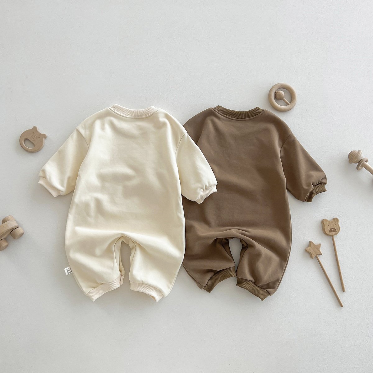 Custom Logo Pattern Wholesale Baby Cotton Sweatshirt Cute Bear Romper Long-sleeved Unisex Baby Romper Jumpsuit With Pocket