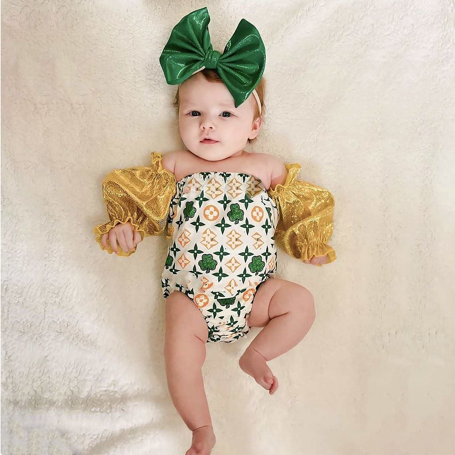 Wholesale Shiny leather material long sleeves Baby Girls Leo Toddler Snaps Baby Girls Romper
