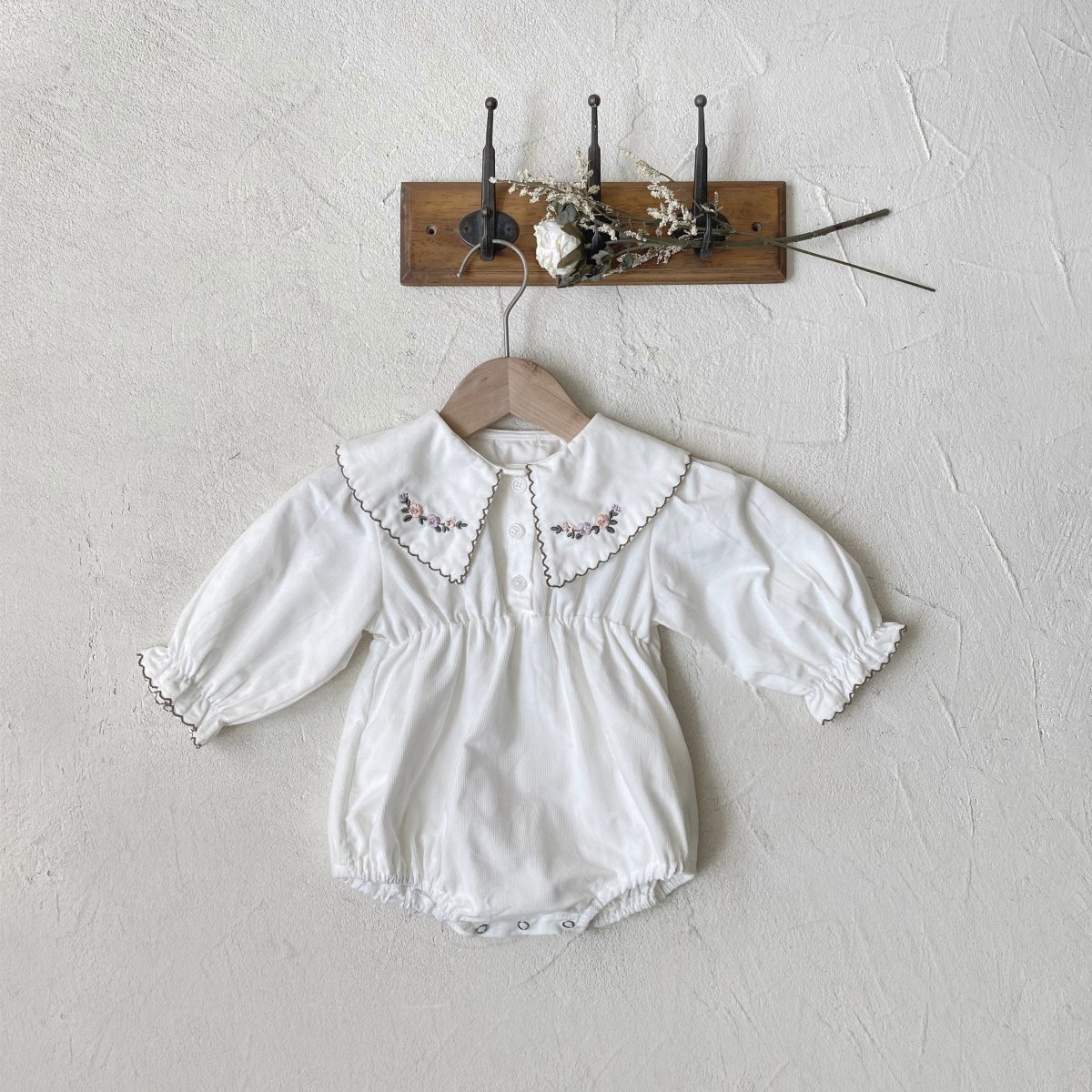 100% Cotton Baby Girl Clothing with Embroidered Lapel Long Sleeves Cute print style Jumpsuit