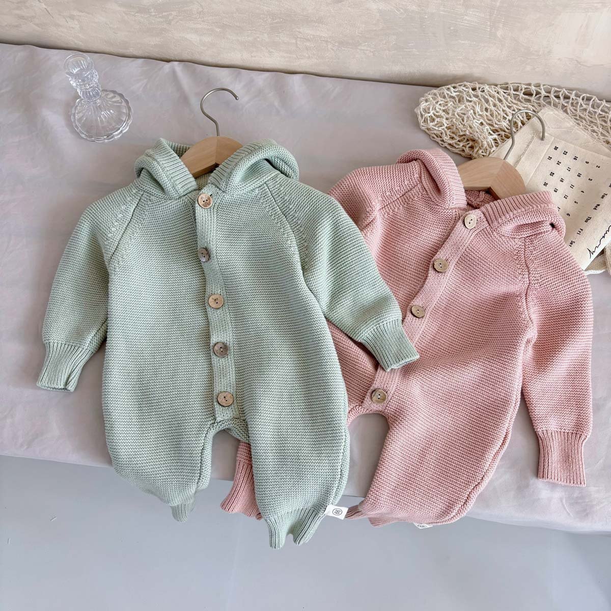 Wholesale 2024 Winter Baby Clothing Fashion Knit Solid Color Long Sleeve Cotton Baby Rompers