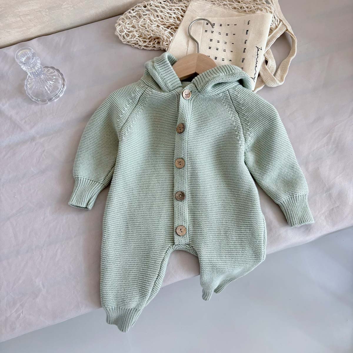 Wholesale 2024 Winter Baby Clothing Fashion Knit Solid Color Long Sleeve Cotton Baby Rompers