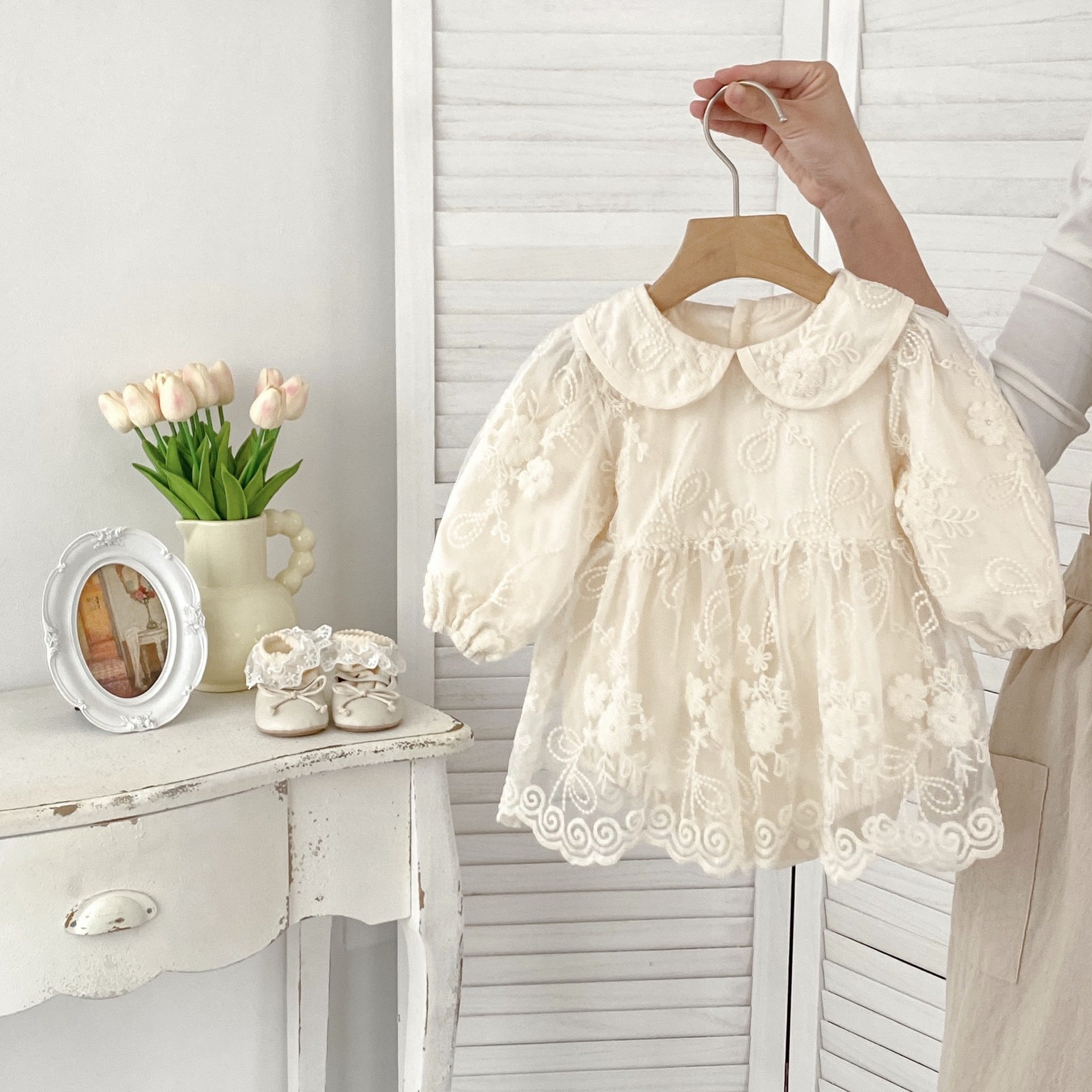 2024 new autumn infants and young children clothes embroidered mesh baby romper girl princess bodysuit