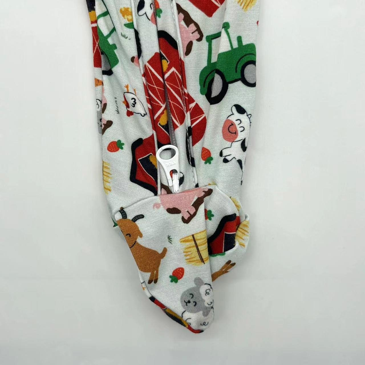 New Arrival pink cherry pattern custom spandex Bamboo grip zipper baby girl clothes