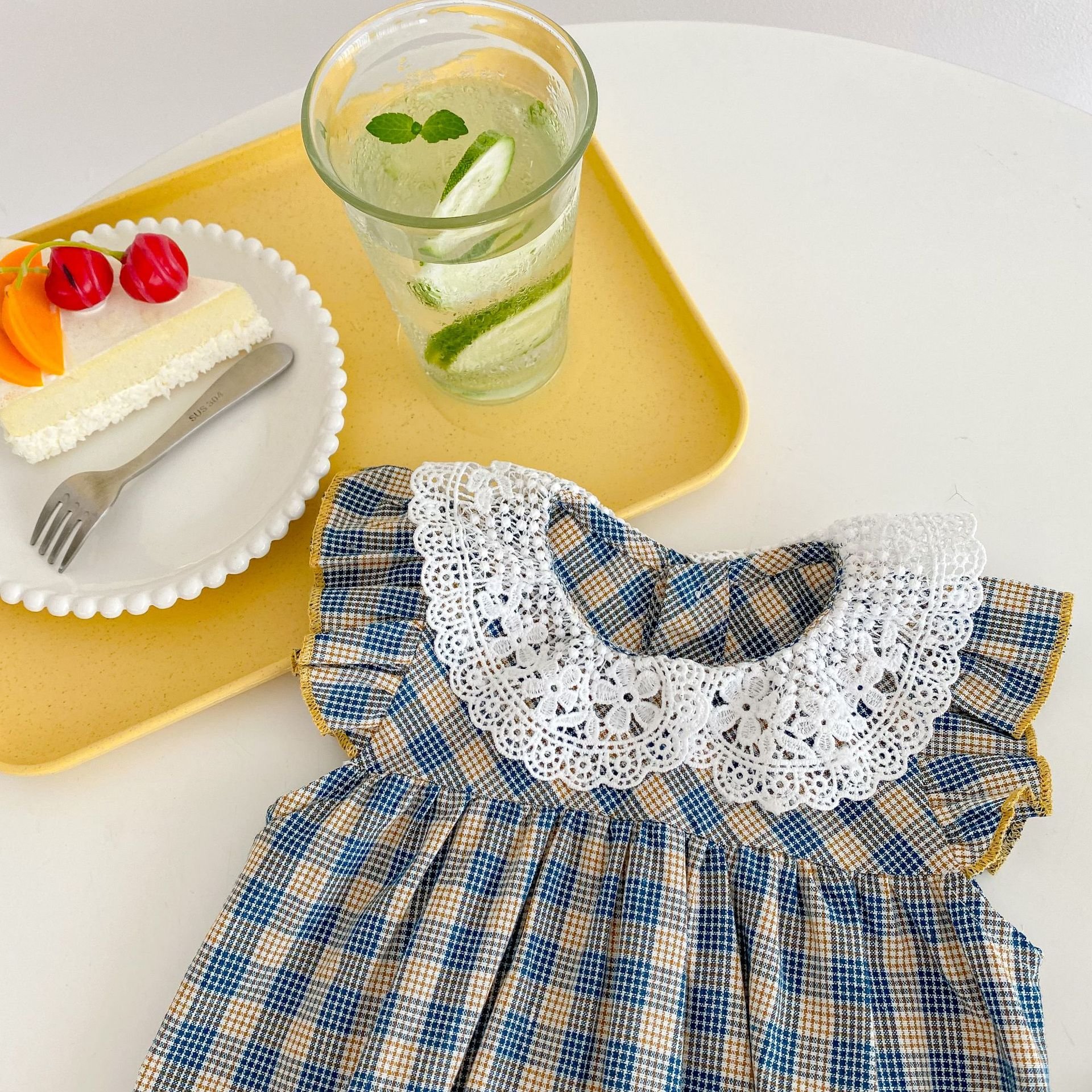 Ins Newborn Baby Girl Clothes Cotton Lace Collar Fly Sleeve Blue Yellow Plaid Print Toddler Baby Romper