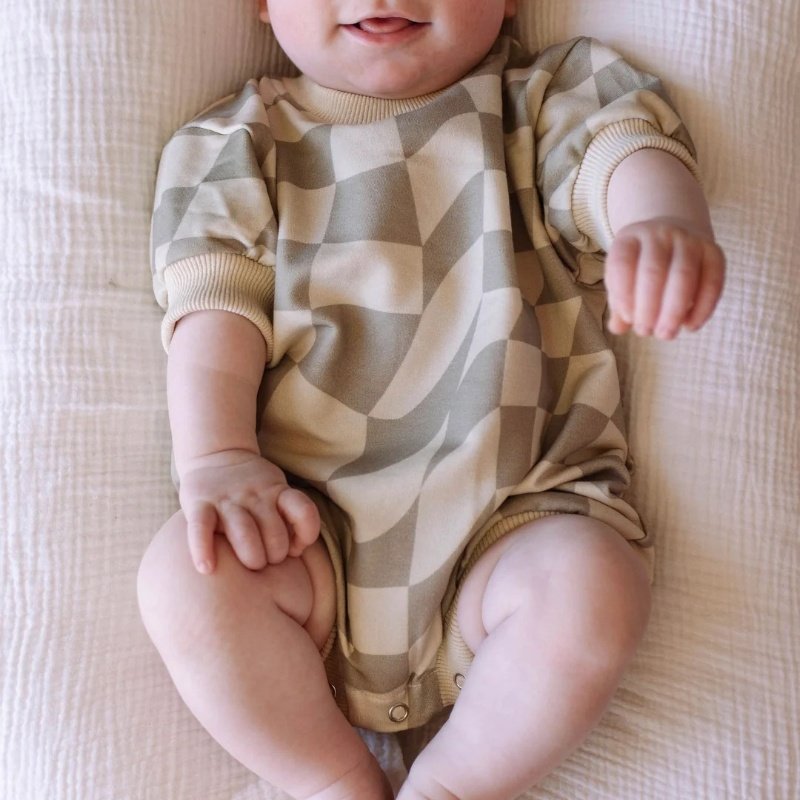 Fashion Full Sleeve Spring Snap Button Towel Embroidery Letter 100% Cotton Baby Rompers For Custom