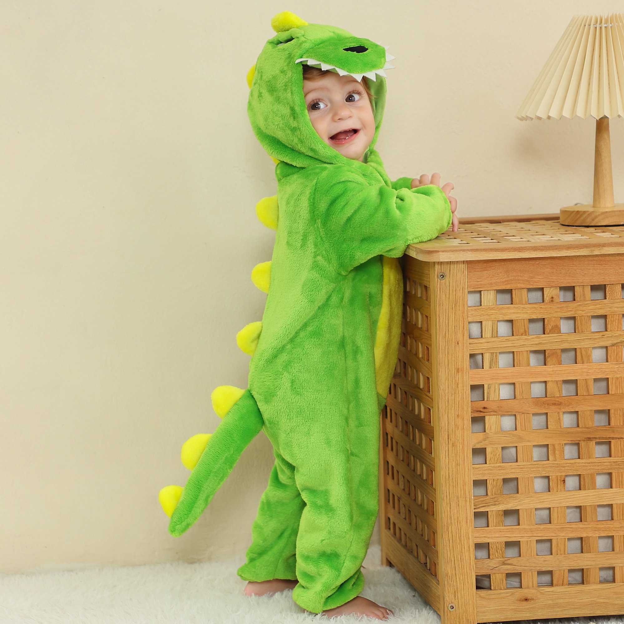 Michley wholesale green dinosaur baby clothing soft flannel material baby romper with zipper
