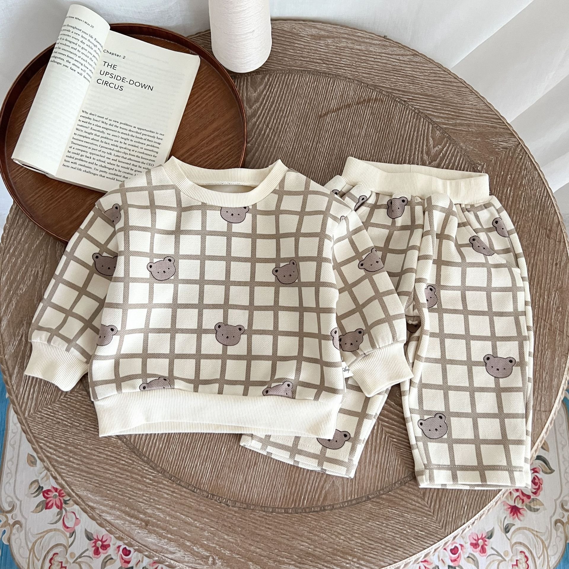 Autumn Baby and Toddler Bear Casual Suit Boys and Girls Baby Printed Strap Pants Baby Cartoon Pullover Sweater Pants