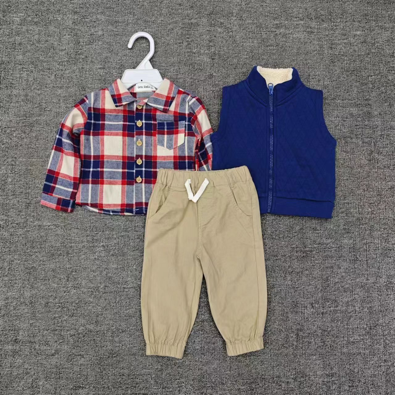 Factory Hot Selling Winter Newborn Baby 6m-3t Boys Long Sleeved Cotton Clothes 3-Piece Set Toddler Clothing Sets