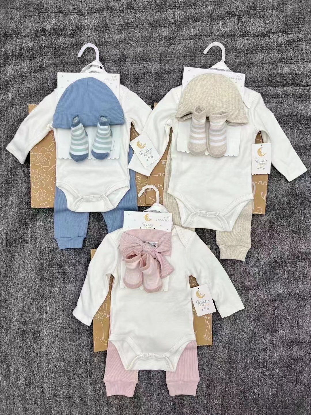 Sales 2024 baby clothing cotton new spring and autumn long sleeve three-piece set 3-6-9 cotton crawling clothing 4-piece set