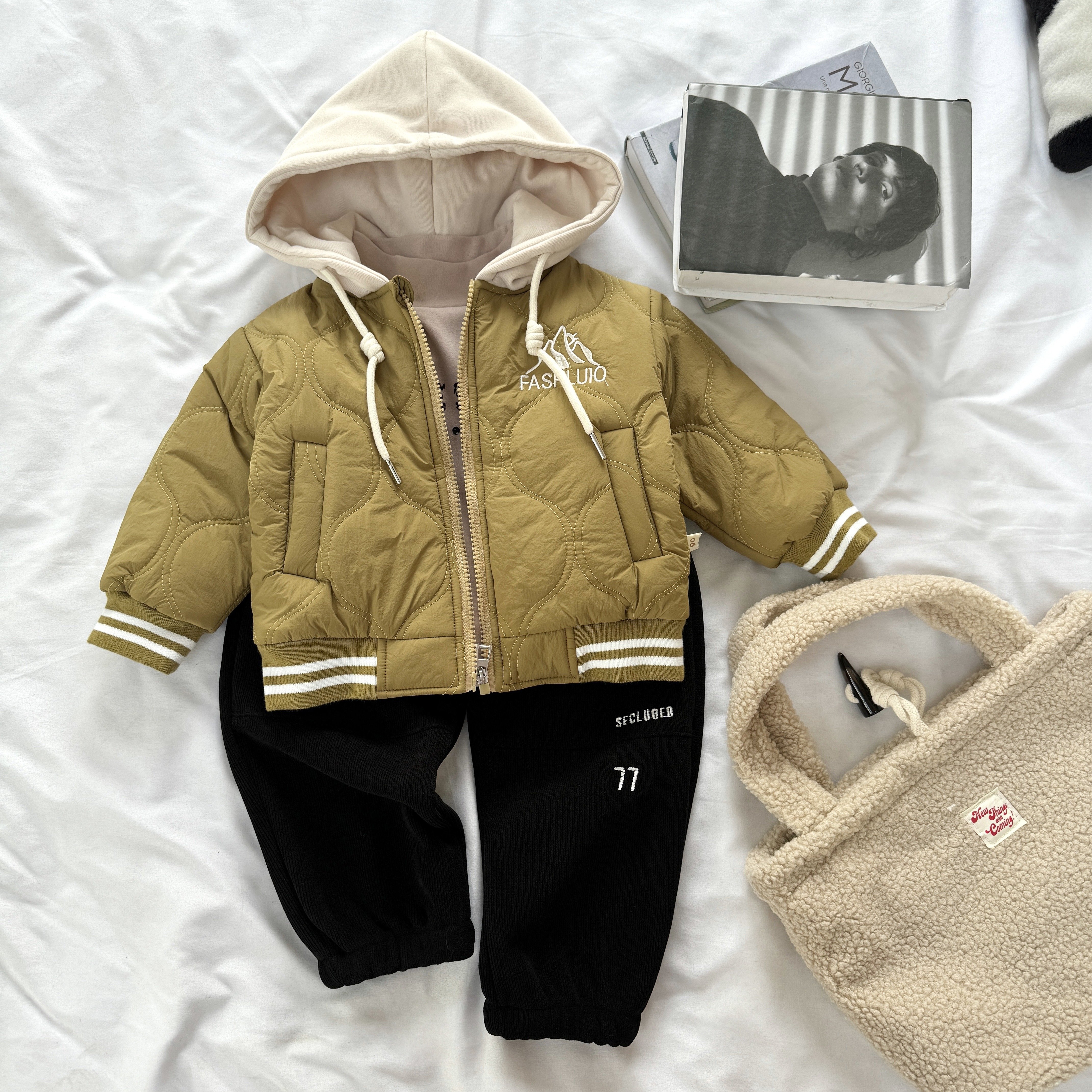 Boys' Set Autumn and Winter New Thickened Clothes Baby Fashionable Letter Hooded Coat Three Piece children clothing Set