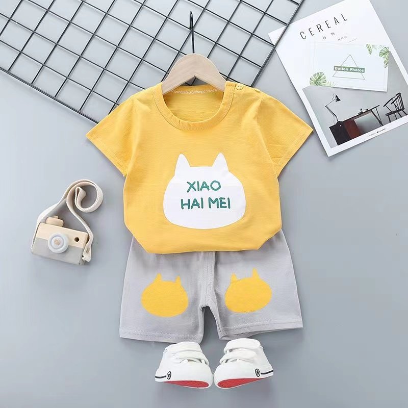 Boys' Summer Short-Sleeve T shirt and Shorts Set - Breathable and Cool Two-Piece T-Shirt and Shorts for Little Boys