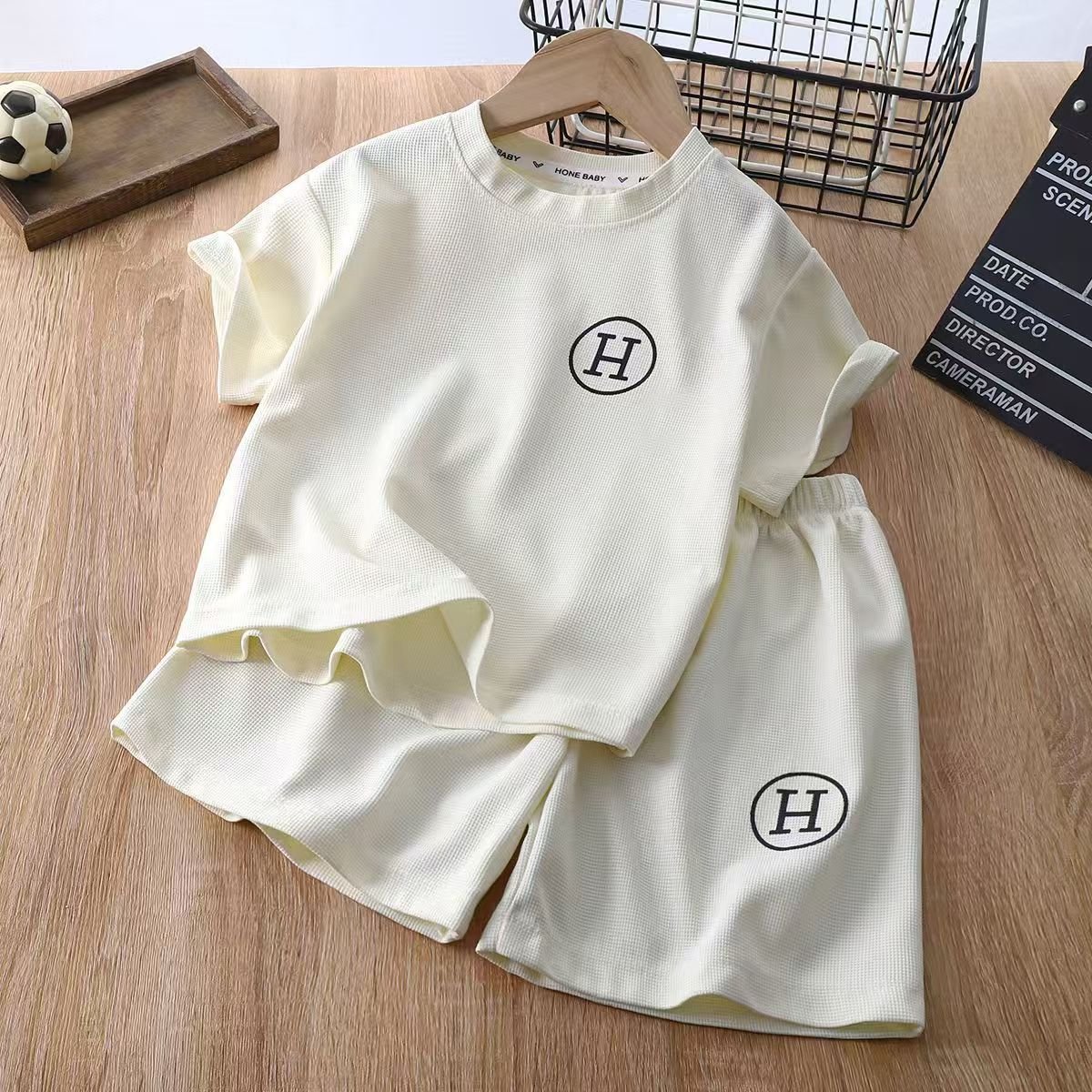 New arrival summer toddler Boys Clothing Sets short sleeves letter printed t-shirt + shorts2 Pieces outfits for kids