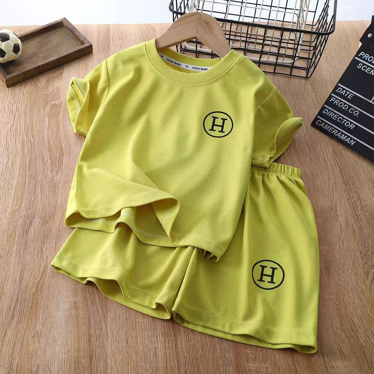 New arrival summer toddler Boys Clothing Sets short sleeves letter printed t-shirt + shorts2 Pieces outfits for kids