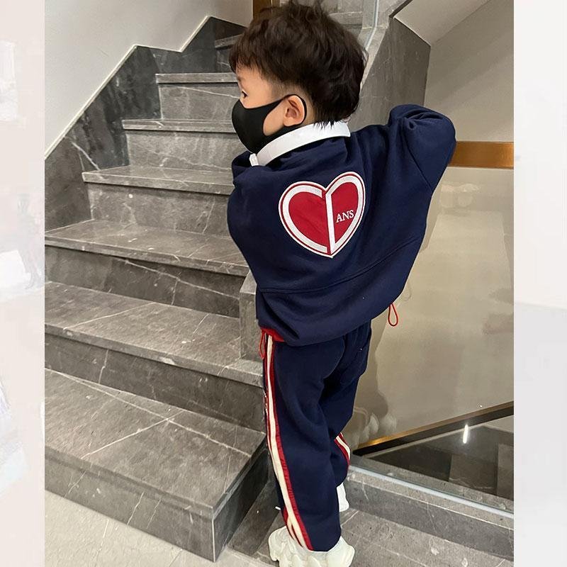 Children Sports Suit Casual boys 2Pcs Suit Heart Design Athletic Hoodie 2Pcs Kids Boys clothing set