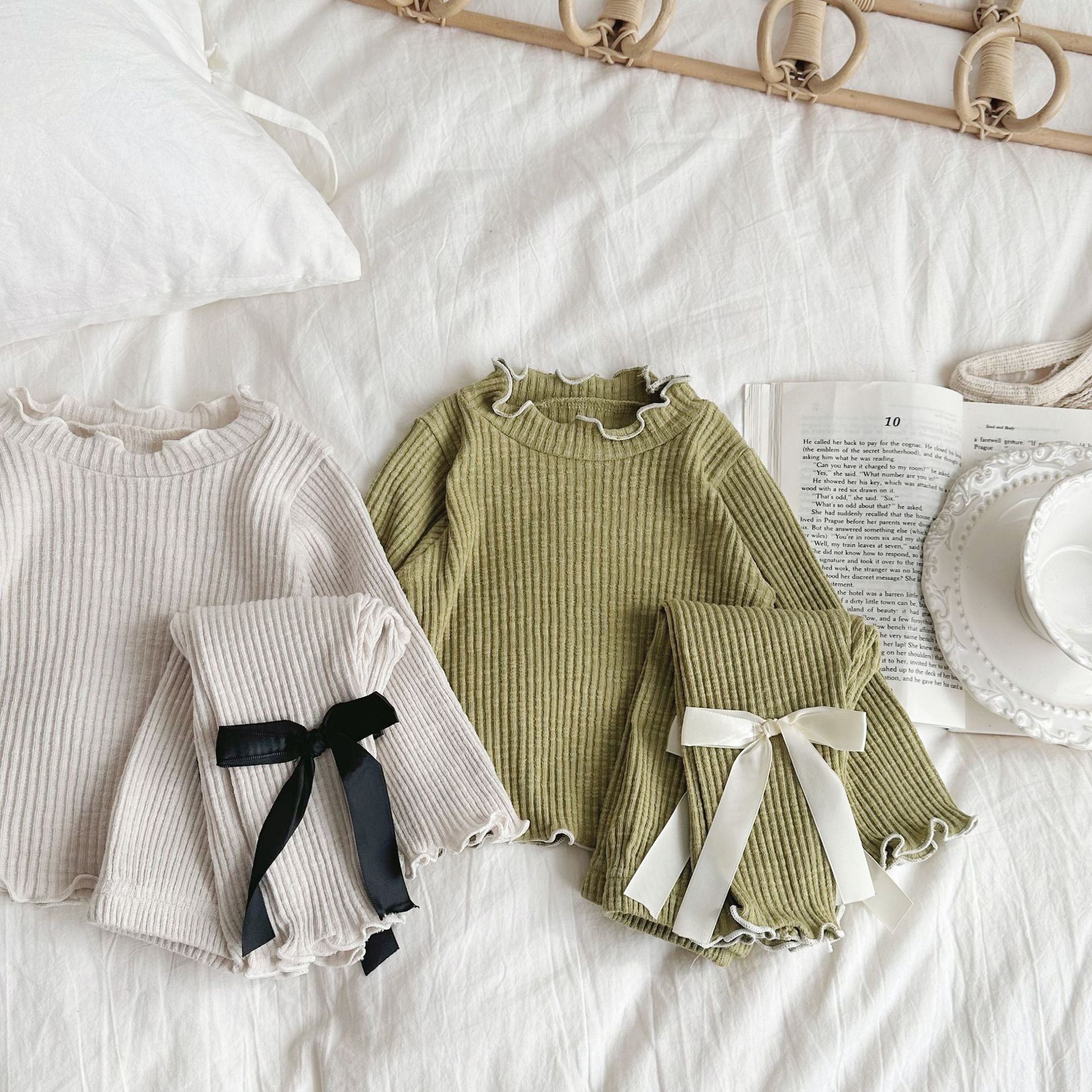 52156 Spring Infant solid color top fashion half high neck top+bow tie pants set Toddler clothing T-shirt baby 2 piece set
