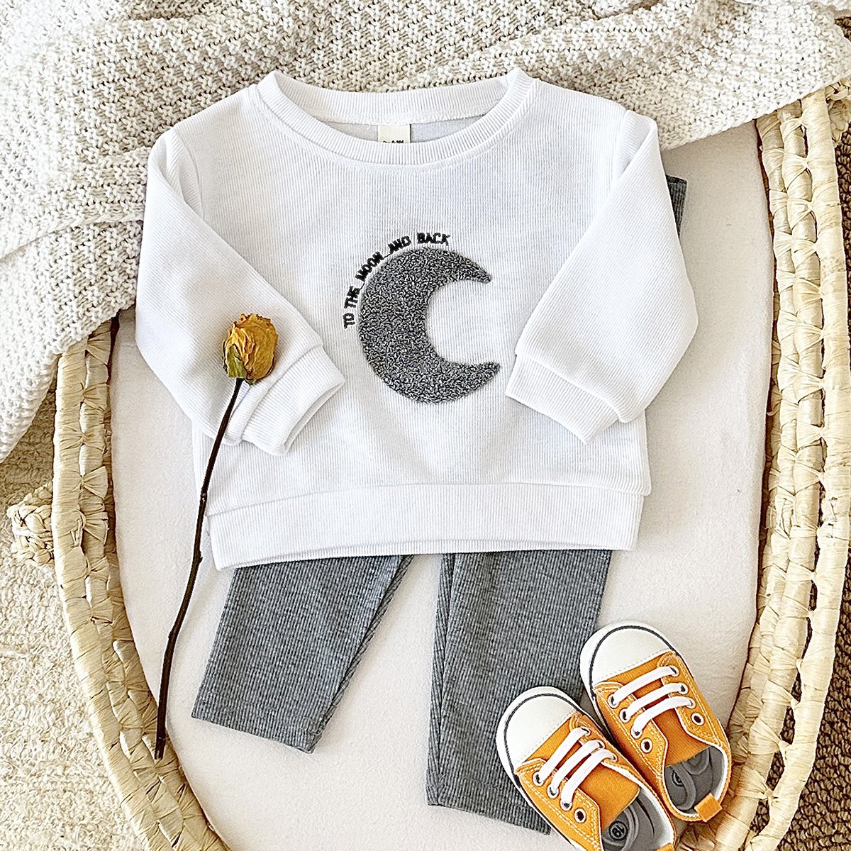 Autumn Baby Clothes 2pcs Wholesale Spring Cotton Embroidery Long-sleeved Top Set New Born Baby Clothing