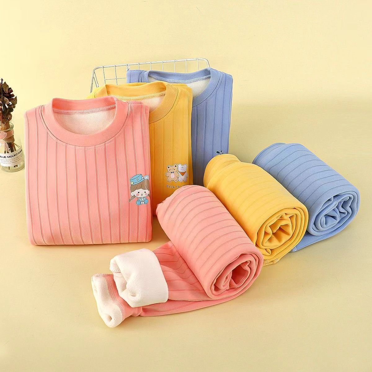 Autumn and Winter Boys Clothing Set Plus Velvet Pajamas with Shoulder Buttons Long Trousers for Children