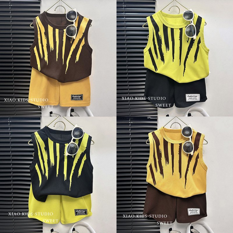 new style Summer Boys' Casual Print Two-Piece Set Korean Version Suit with Fashionable Letter Jacket Vest and Shorts for Kids