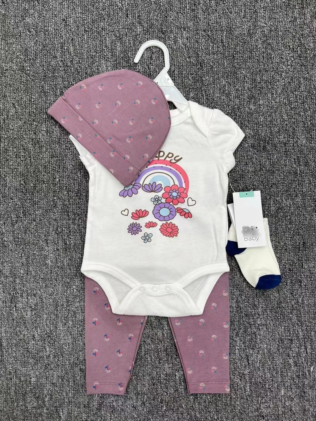 New Arrival Newborn Hat Sleeveless Socks And Pants 4 Piece Sets Newborn Cute Cartoon Sets Baby Cotton Soft Sets