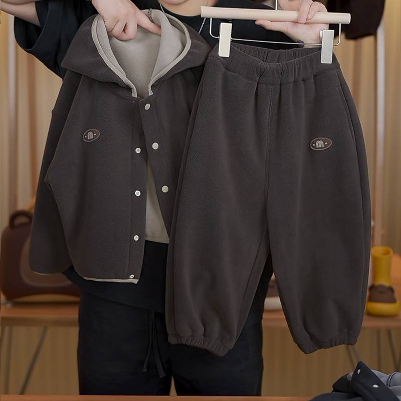Wholesale Autumn and Winter Children Clothes Boys Handsome Coat Sets Kids Thicken Brushed Clothing Children Two-Piece Sets