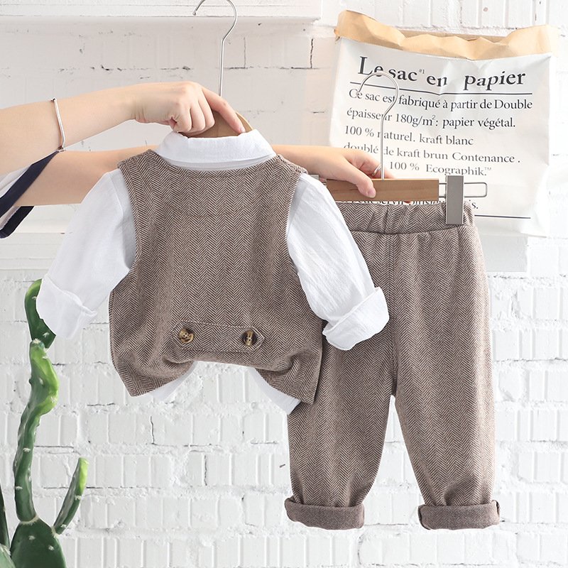 Boys spring and autumn handsome dress Bao boy plaid vest shirt long-sleeved three-piece suit