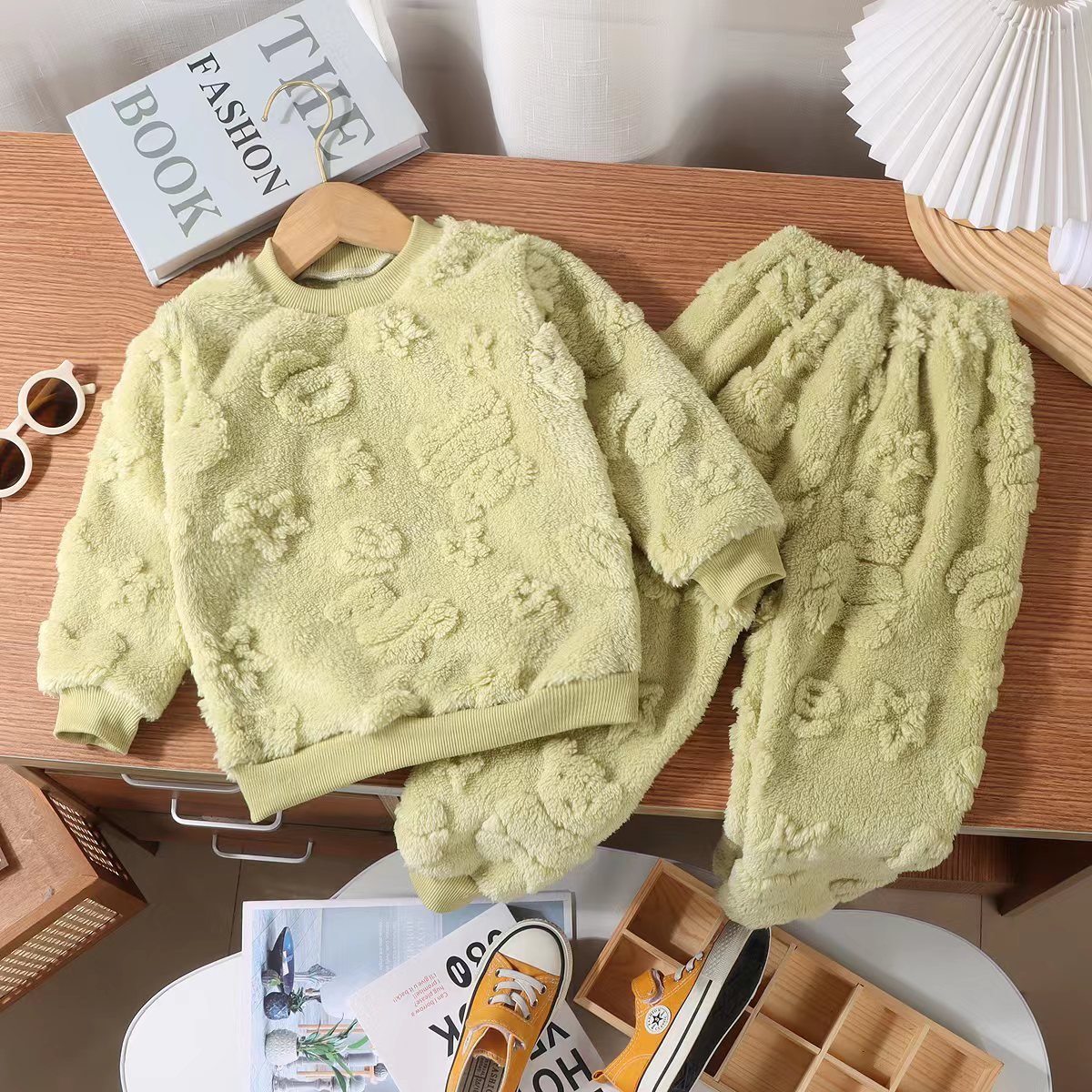 Children's set Girls' winter warm with fleece thickened homewear flannel pajamas for baby boys