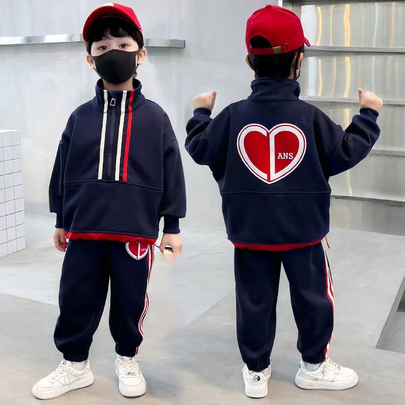 OEM autumn and winter Children Sports Suit Casual boys Heart Design thickened Athletic Hoodie 2Pcs Boys clothing set