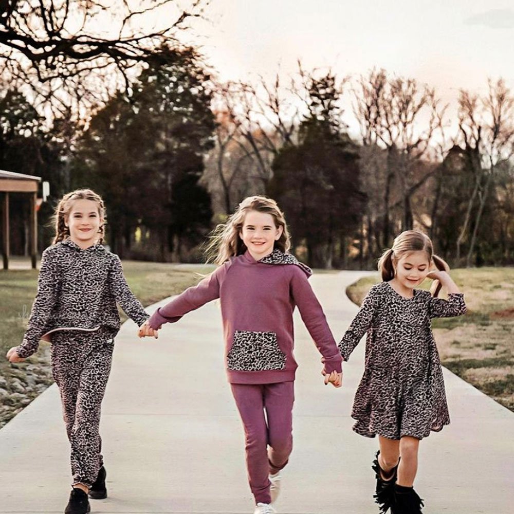 New arrival fashion family sister matching clothes set winter children little girls hoodie mommy and me outfits sets