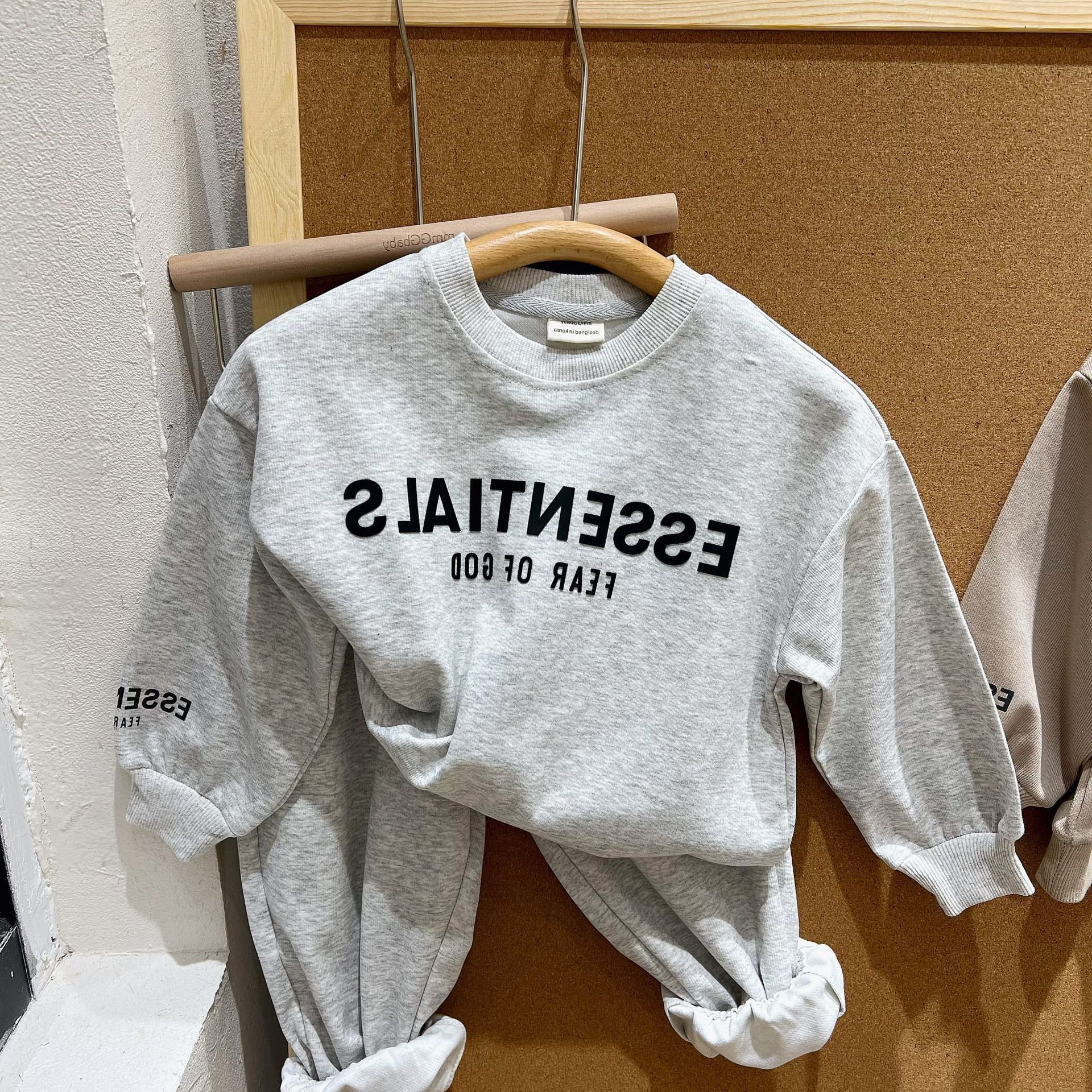 INS New Fashion Boys Spring Kids Clothing Sets Custom Letter Silicon Printing 1-5 Years Boy Set