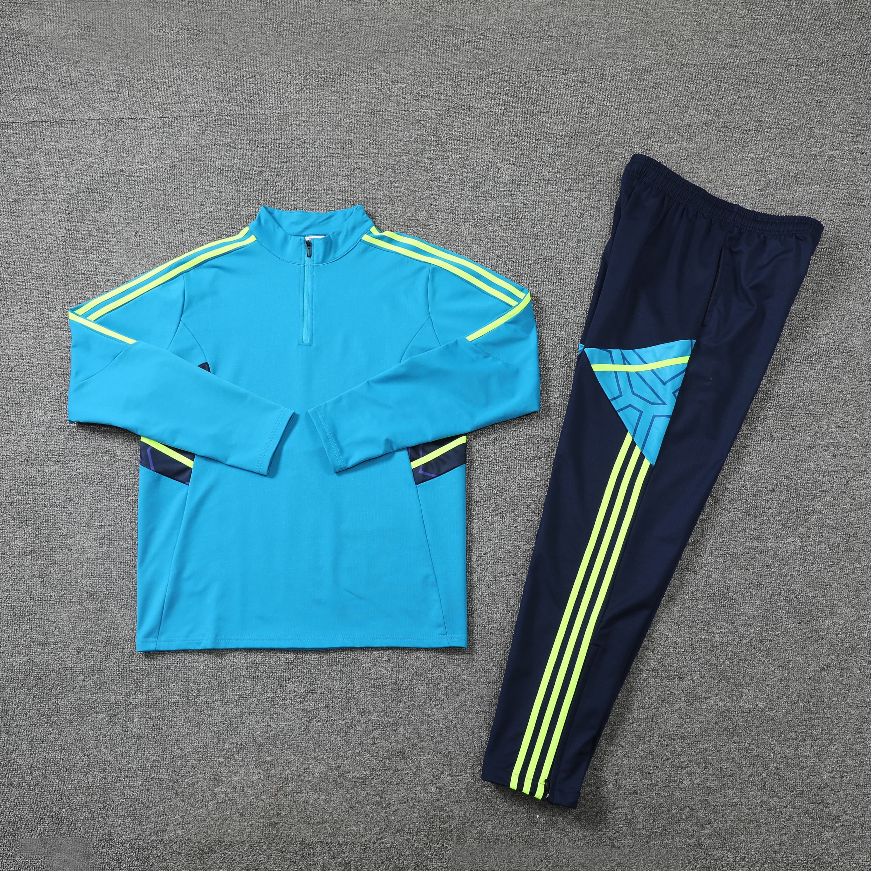 Customized Low MOQ Warm Up Football Training Track Suits Men Sport Tracksuit Workout Wholesale Soccer Tracksuit