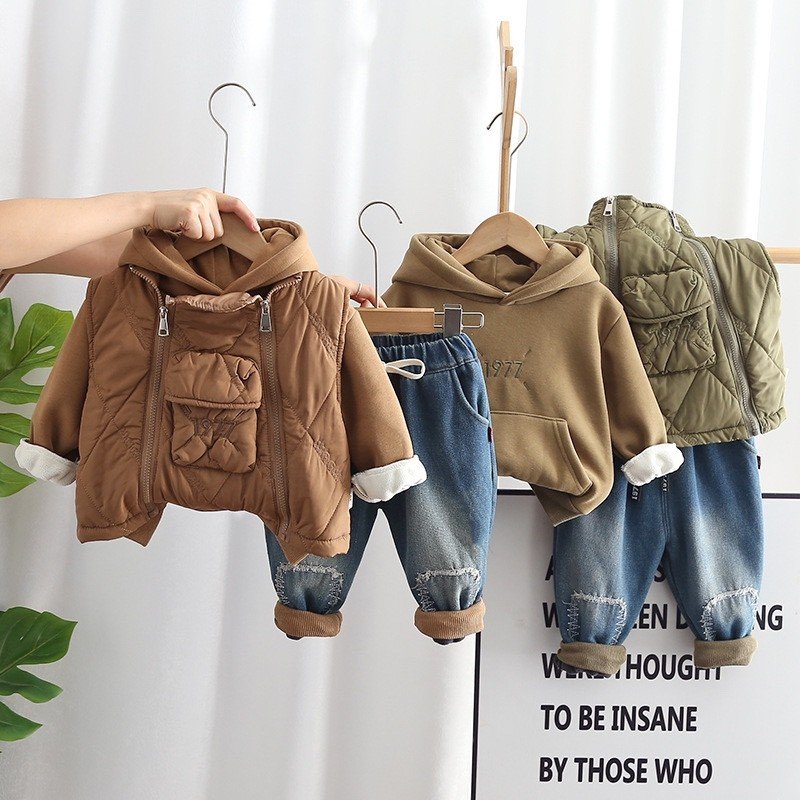 Wholesale fashionable baby winter suit hot sale warm boys clothing sets 4-5 years casual and lovely 3pcs set clothes for baby