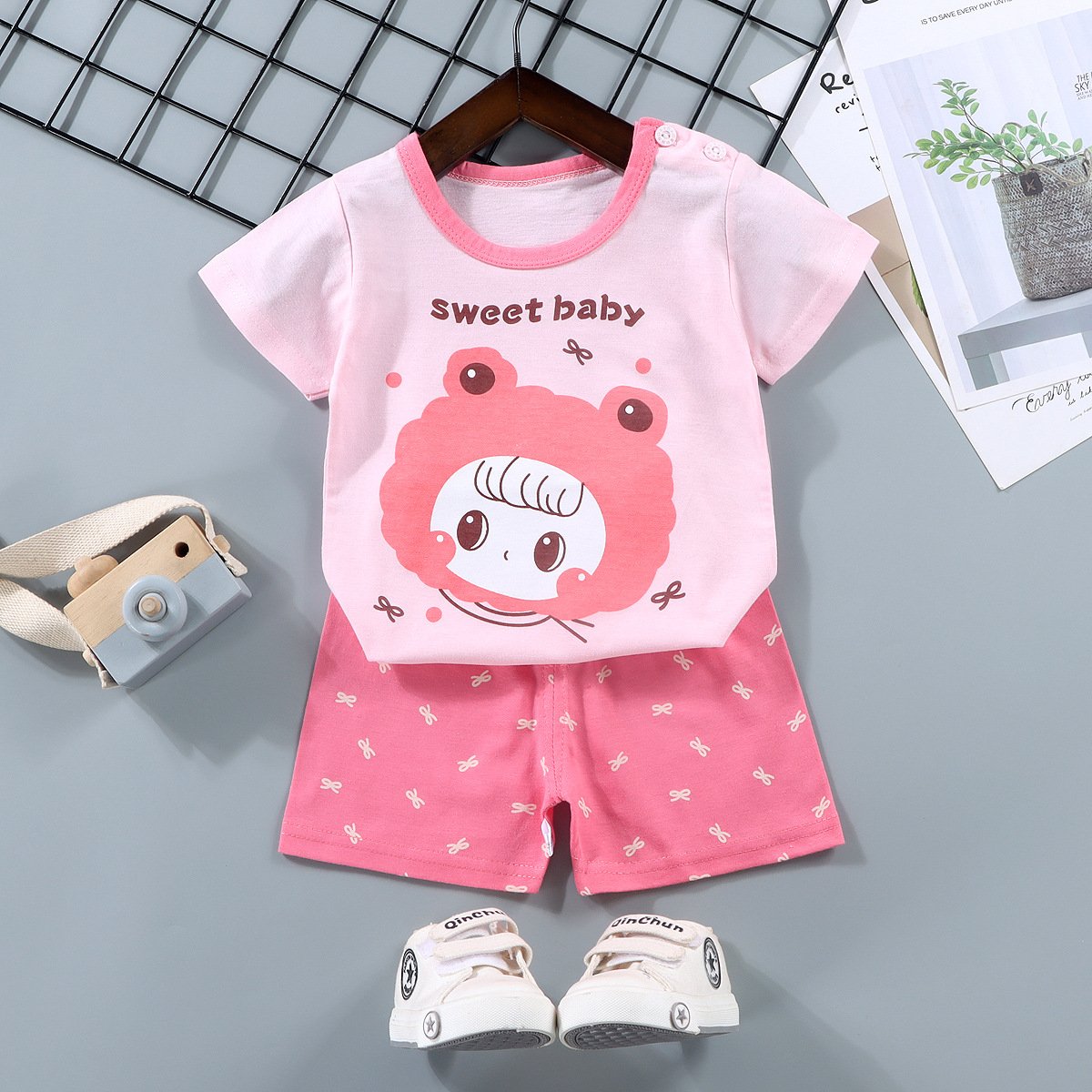2024 Summer Children's Short Sleeve Cotton Suit Boys T-Shirt & Girls Shorts Summer Baby Clothing ODM Wholesale with Animal print