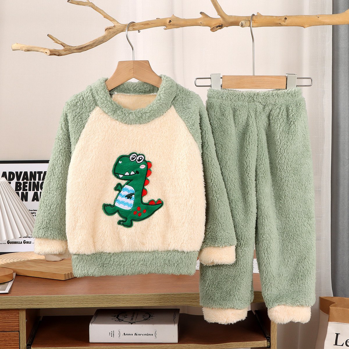 New Children's Flannel Pajamas suit Autumn and Winter Boys and Girls Coral Fleece Thickened fleece-lined Home Clothes