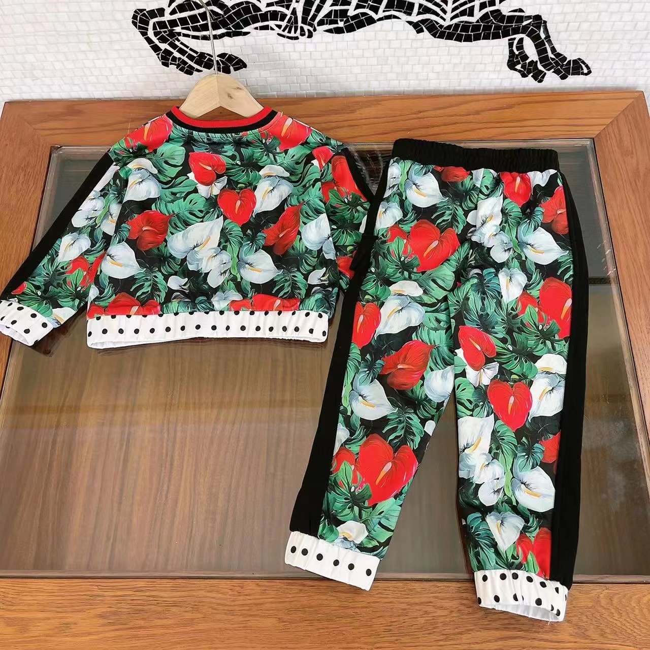 2022 boutique children's clothing wholesale hot sale girls make up sets