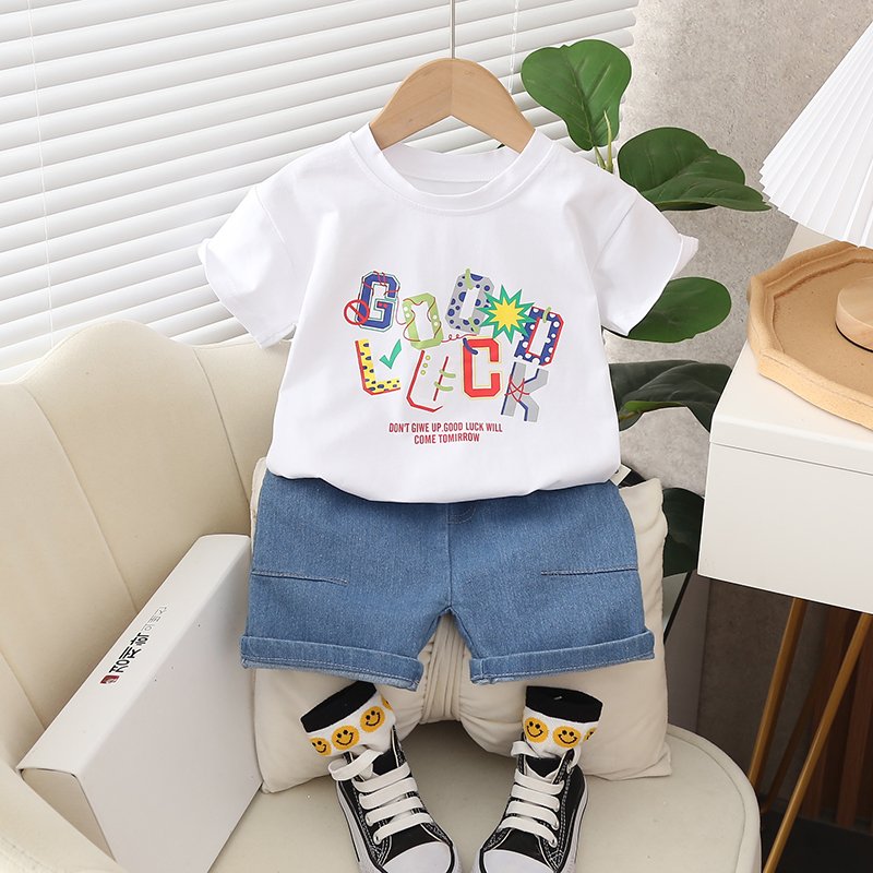 Children's fashion summer English short sleeved round neck T-shirt denim shorts 2-piece set for children aged 1-5