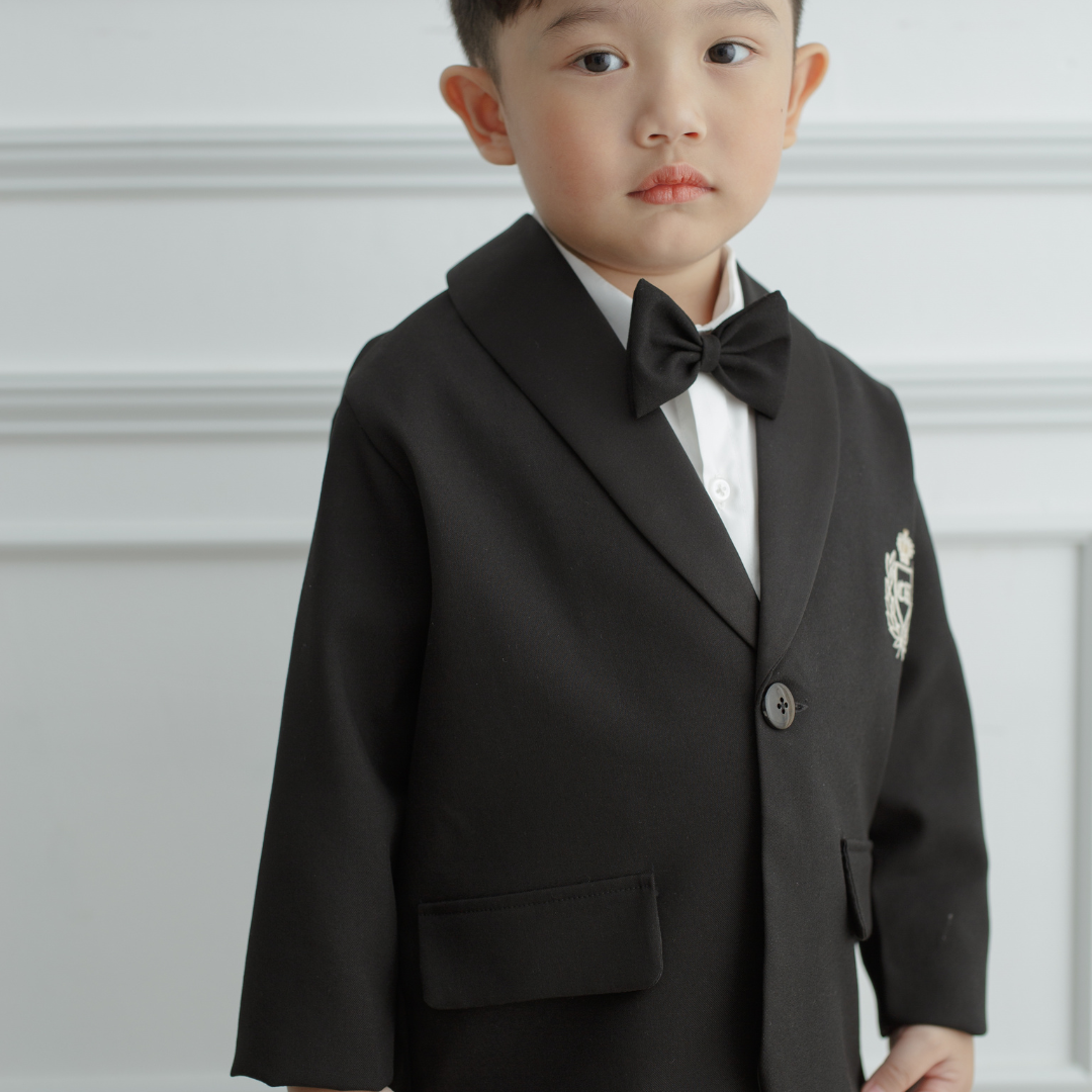Collection Christmas Winter Children's Clothing Baby Boy Suits Set 3 Pieces Vest And Short Bow Tie Machine Embroidery-William
