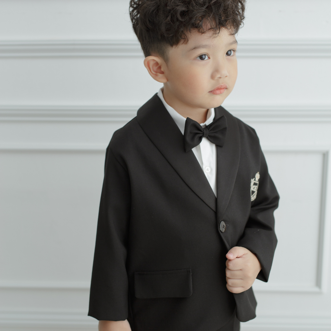Collection Christmas Winter Children's Clothing Baby Boy Suits Set 3 Pieces Vest And Short Bow Tie Machine Embroidery-William