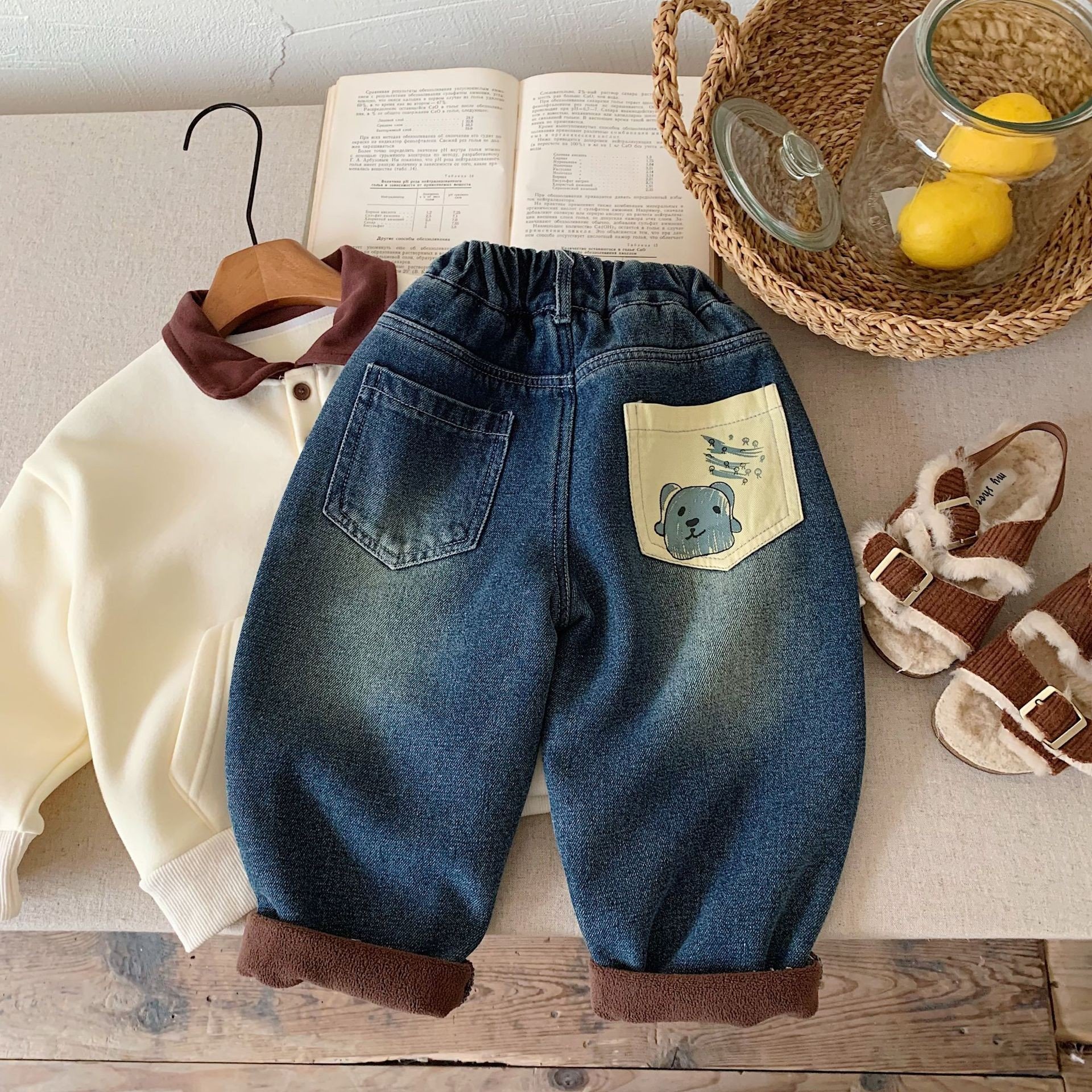 Wholesale spring autumn long sleeve children's sweater set letter printing kids 2 piece sets boys cute little boys clothing sets
