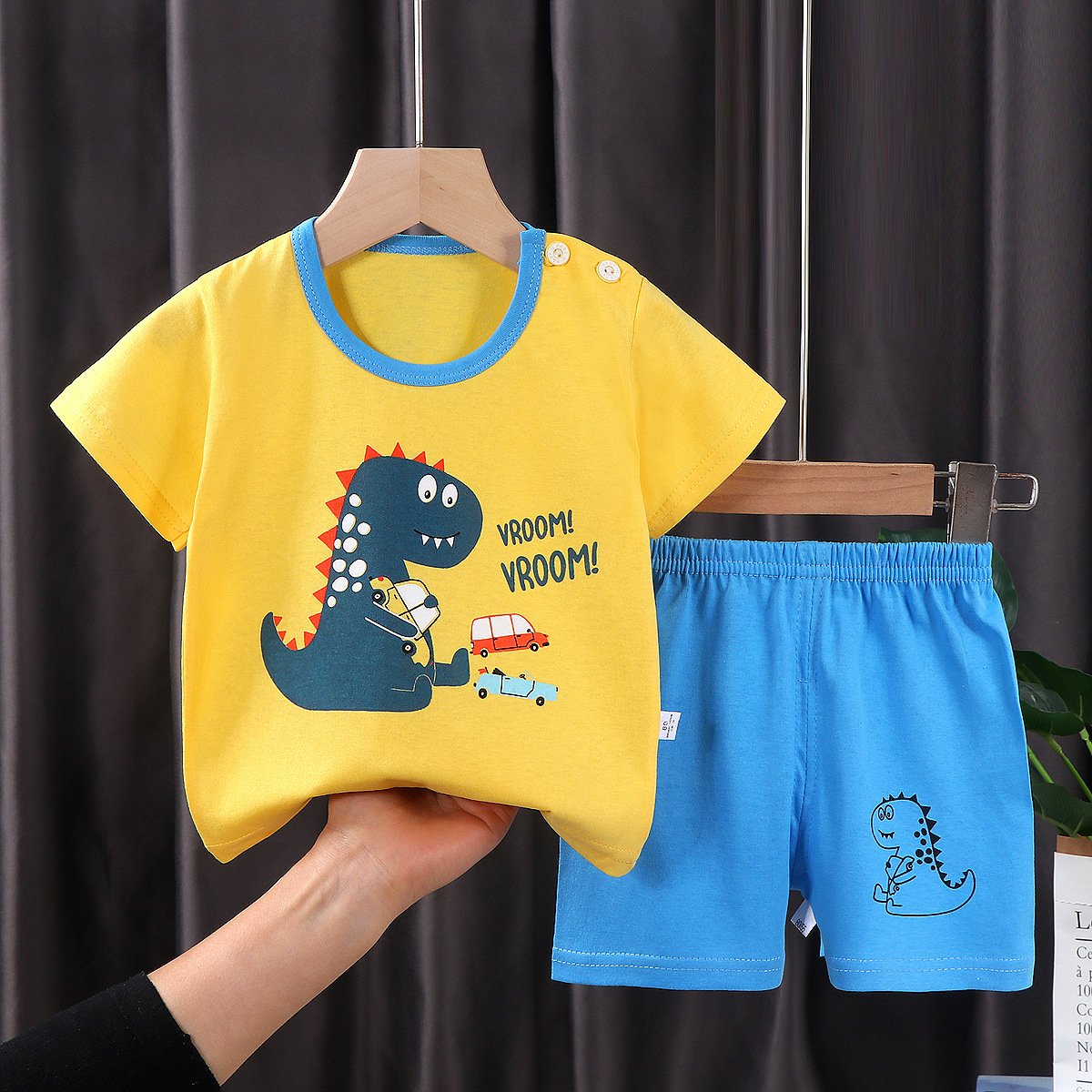 2024 Summer low price New Cotton Children's Korean Version Short Sleeve T-Shirt Suit Boys 2pcs Clothing Set with Shorts
