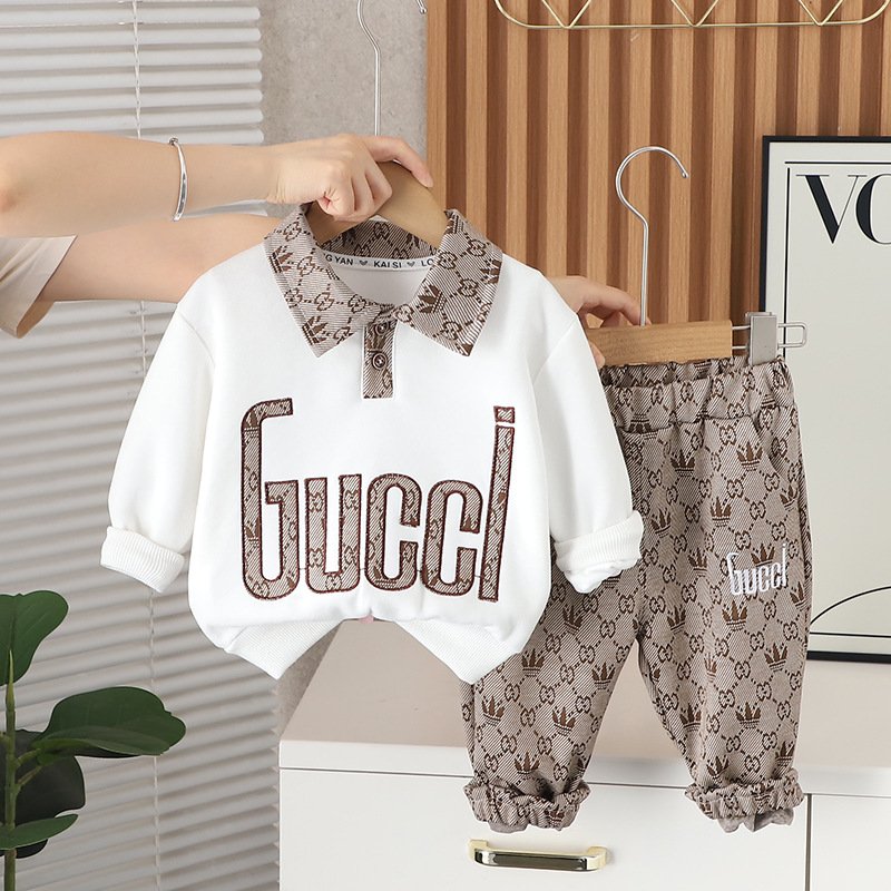 Wholesale Boys 2 Pieces Clothing Set long sleeves cartoon letter pullover top + pants sport outfits for kids